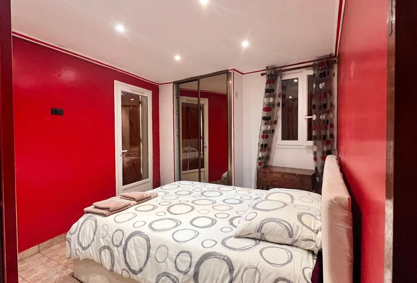 Apartment Chez Sabrina Appartement Maison Individuelle Calme Et Plage Nice France